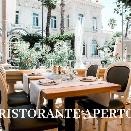Via Marsaglia Rooms-2